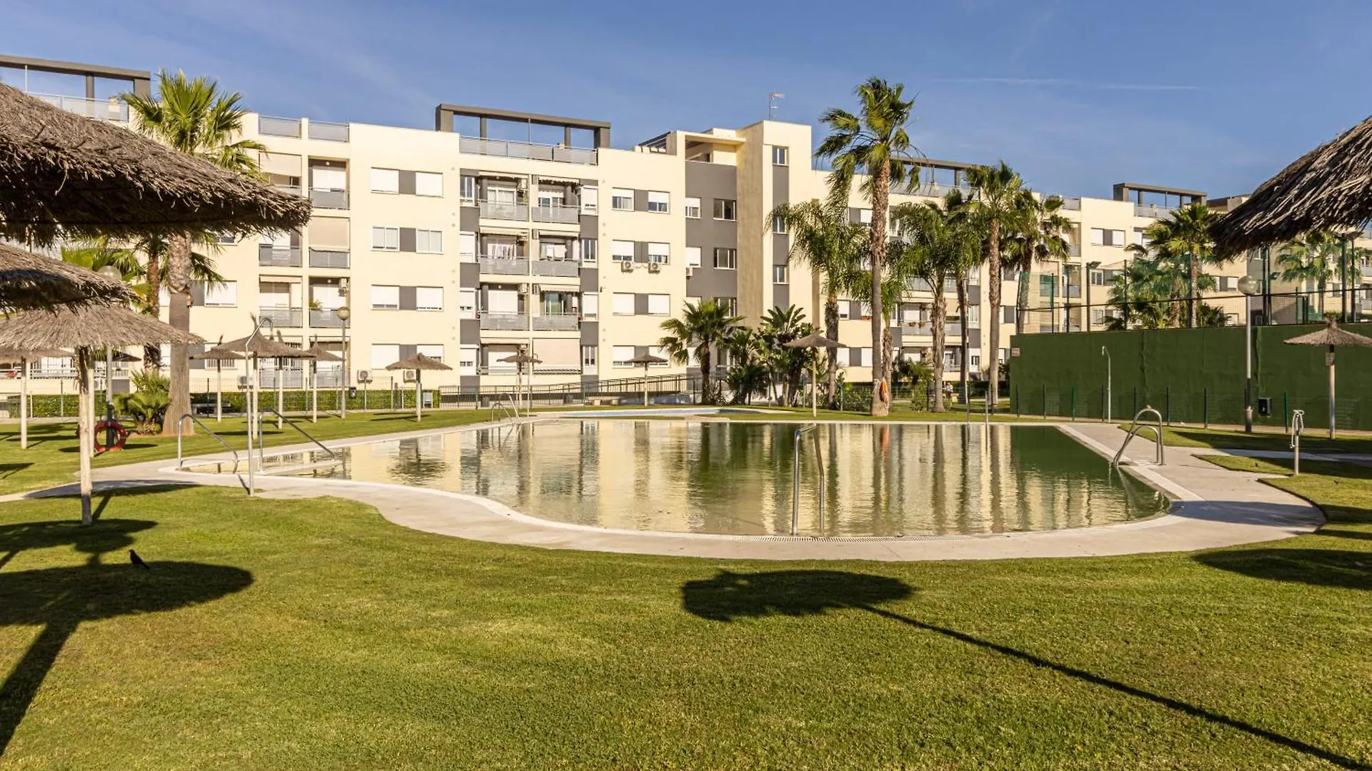 Allo Apartments Europa II 4 Habitaciones-Piscina-Padel-Parking Jerez de la Frontera Spain