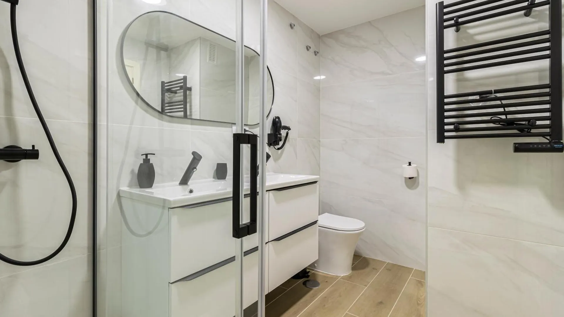 Allo Apartments Europa II 4 Habitaciones-Piscina-Padel-Parking Jerez de la Frontera