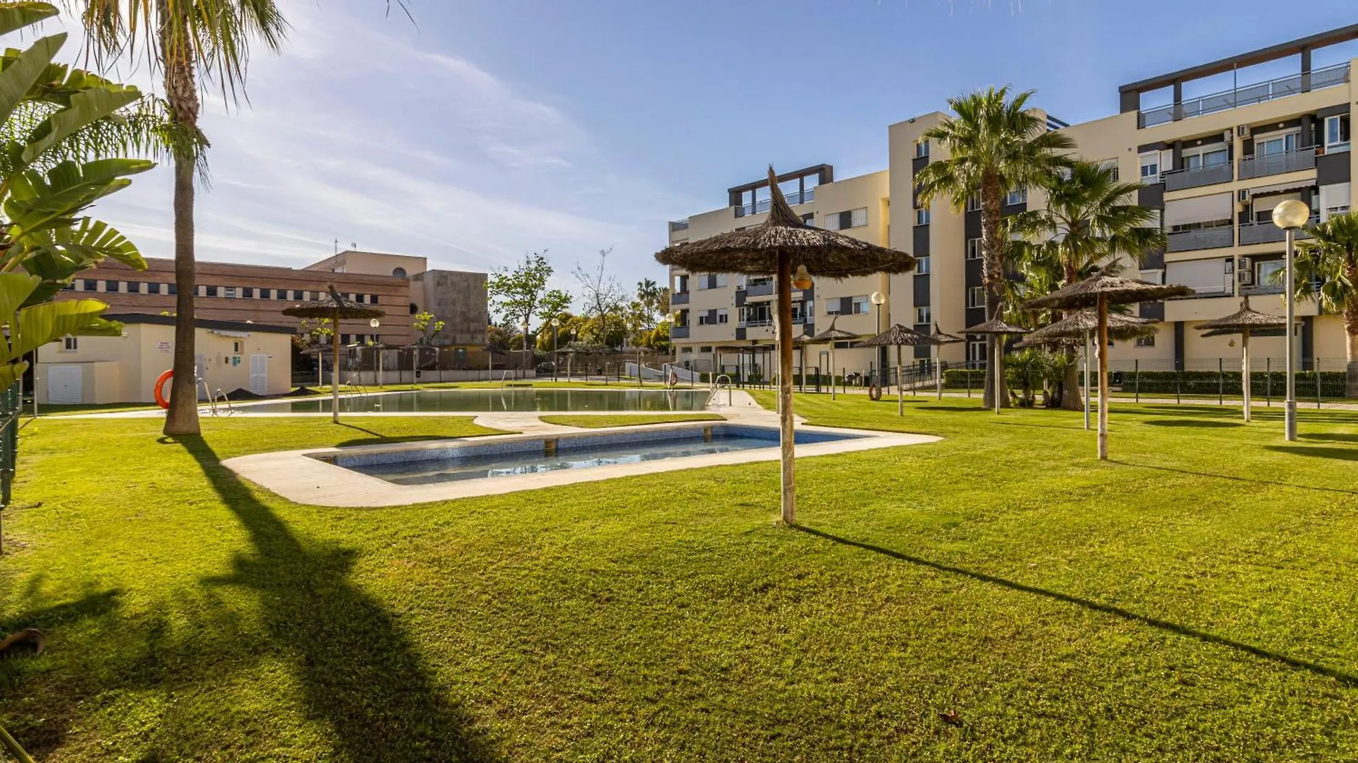 Allo Apartments Europa II 4 Habitaciones-Piscina-Padel-Parking Jerez de la Frontera
